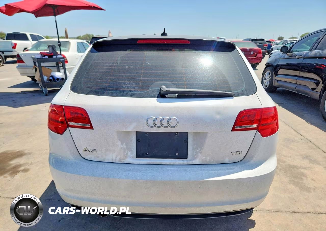 2011 Audi A3 Premium Plus VIN:WAUKJAFM0BA123703 - 6
