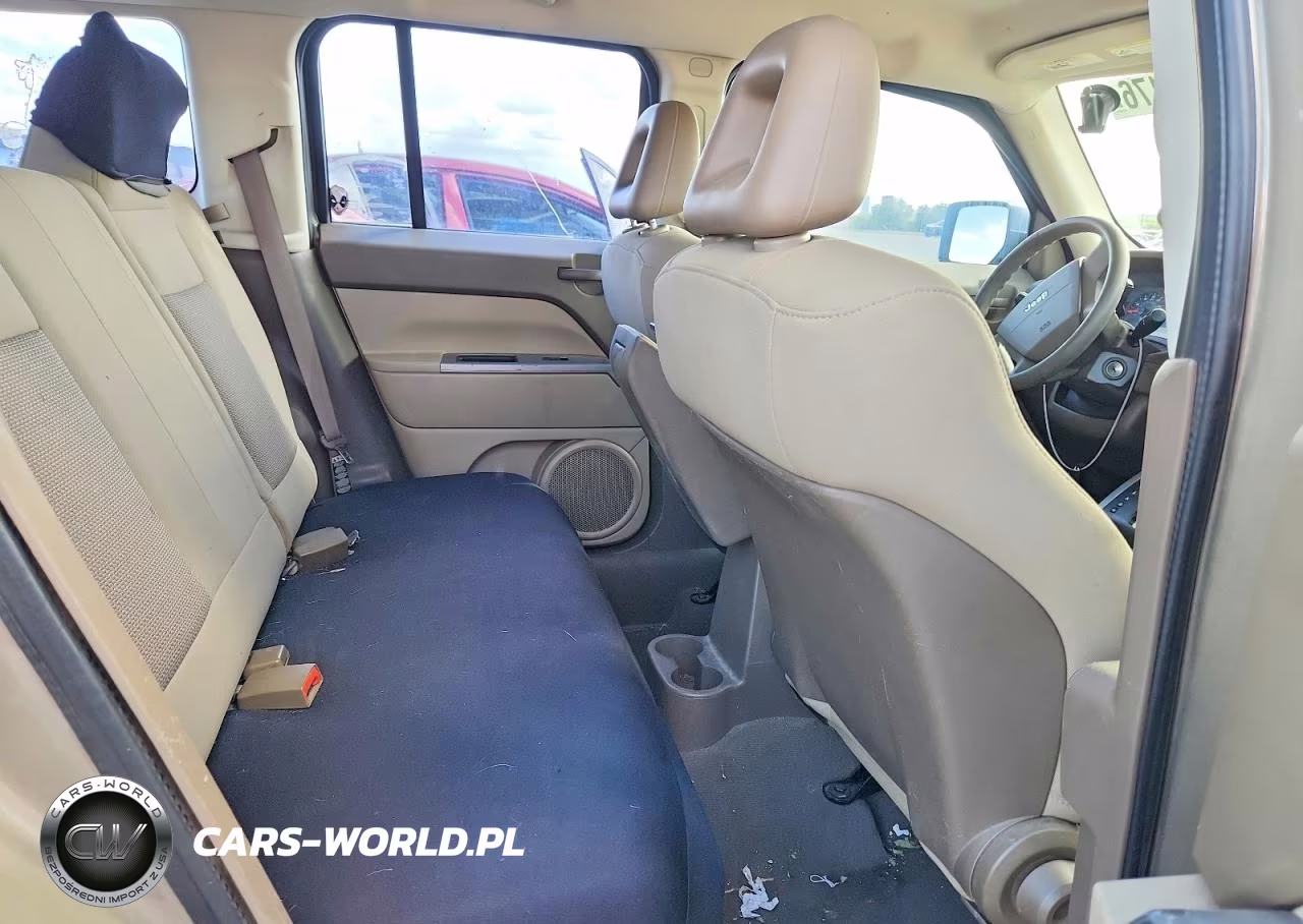 2007 Jeep Patriot Sport VIN:1J8FF28W37D392562 - 11