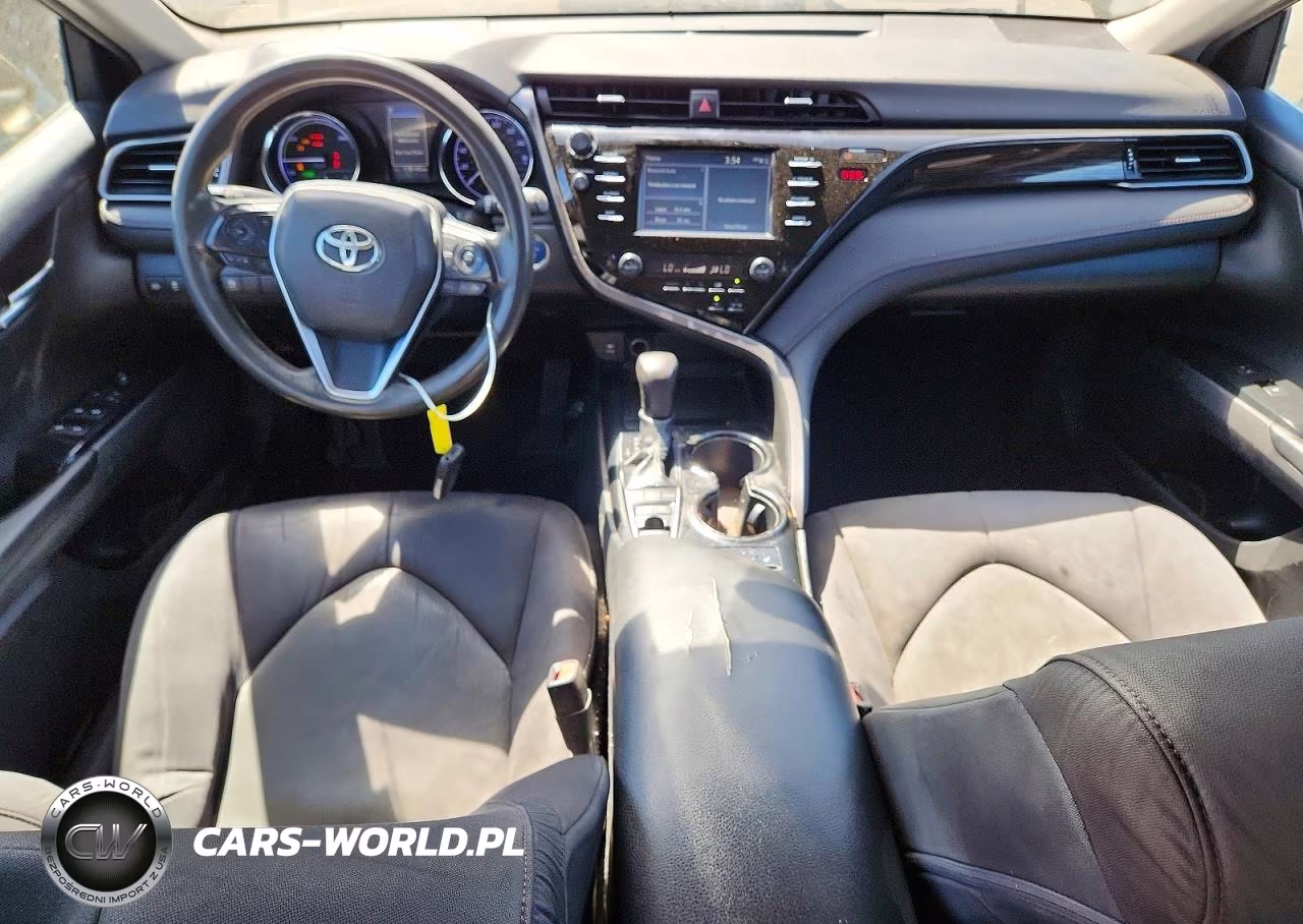 2019 Toyota Camry Le VIN:4T1B31HK9KU510589 - 8