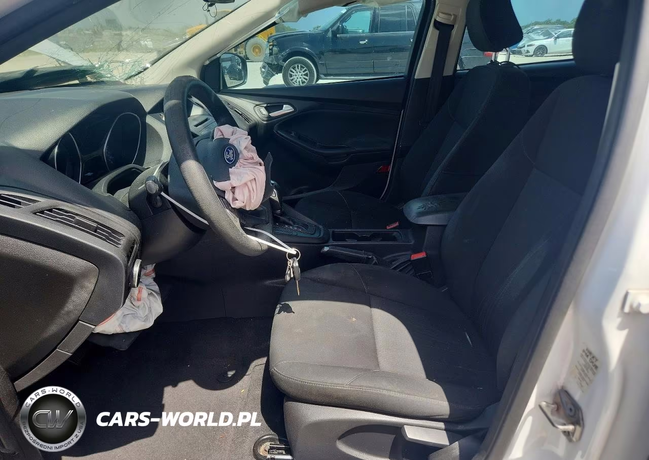 2015 Ford Focus Se VIN:1FADP3F2XFL263939 - 7