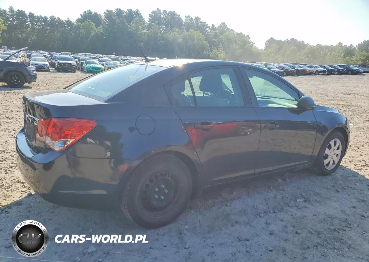 2014 Chevrolet Cruze Ls VIN:1G1PA5SG4E7171411 - 3