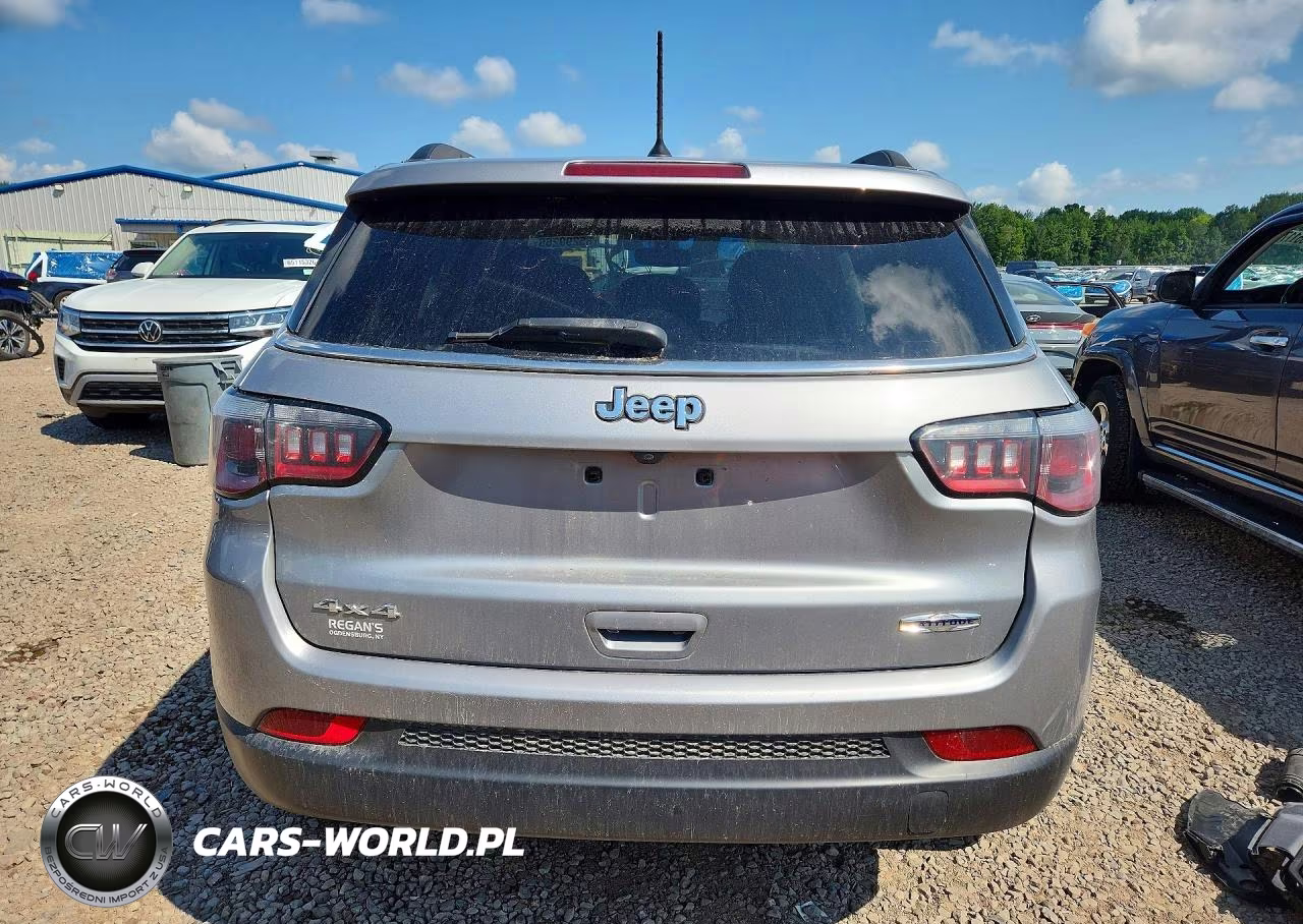 2018 Jeep Compass Latitude VIN:3C4NJDBB4JT153154 - 6
