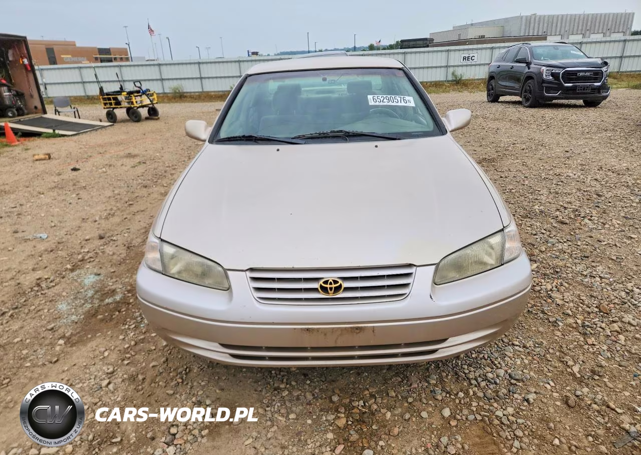 1998 Toyota Camry Le VIN:4T1BG22K3WU833271 - 5