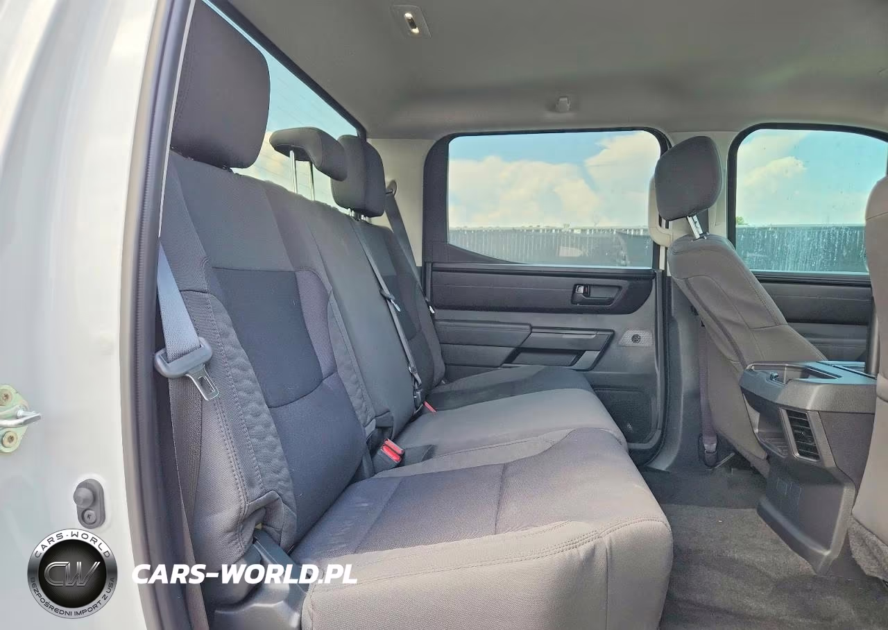 2024 Toyota Tundra Sr VIN:5TFKB5DB3RX174838 - 10
