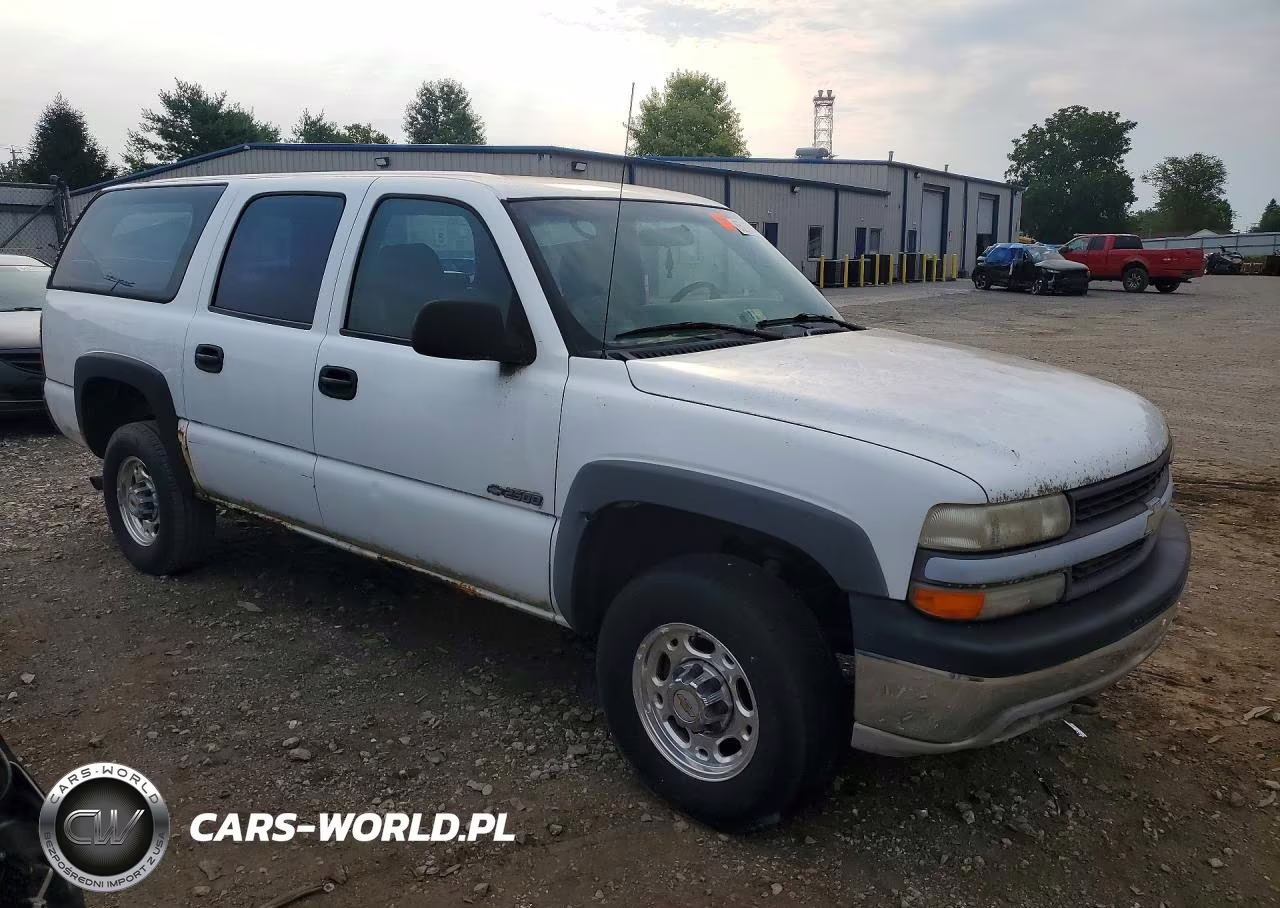 2000 Chevrolet Suburban K2500 VIN:3GNGK26U4YG170889 - 4