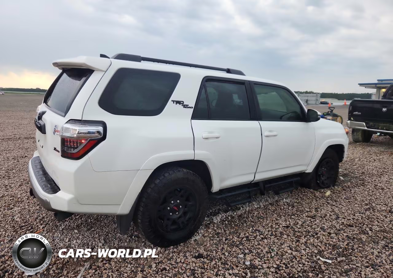 2024 Toyota 4Runner Trd Off-Road Premium VIN:JTERU5JR4R6290948 - 3