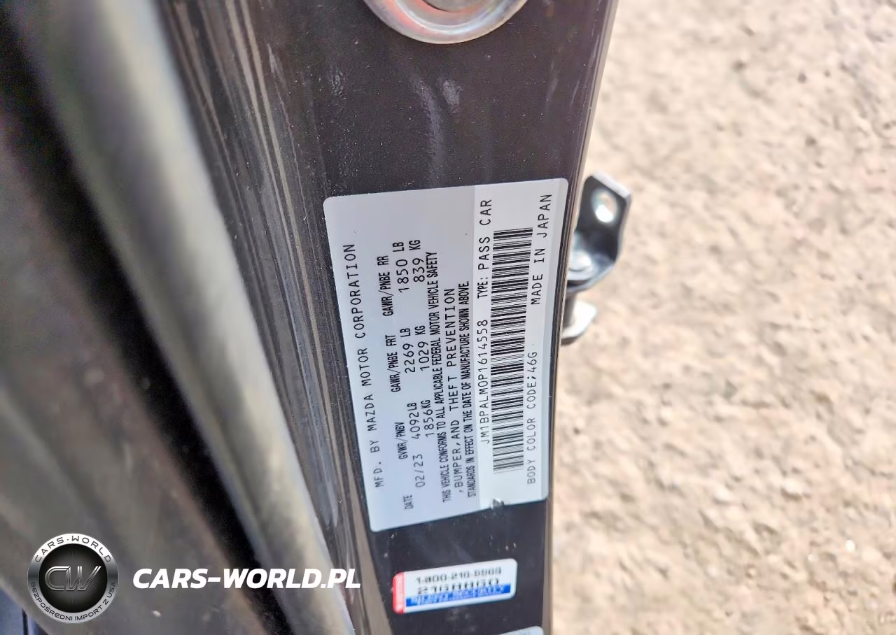 2023 Mazda 3 Preferred VIN:JM1BPALM0P1614558 - 13