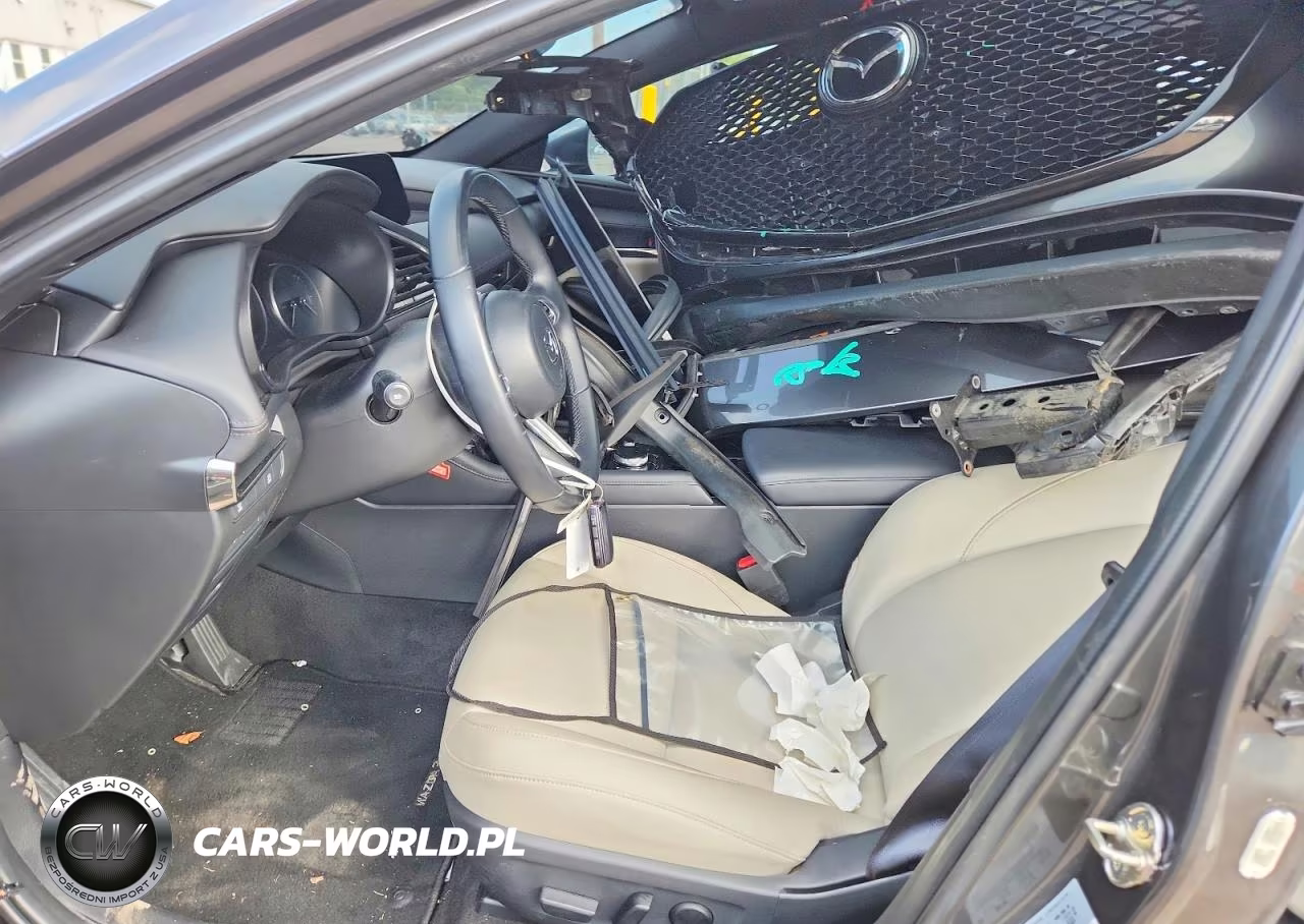 2023 Mazda 3 Preferred VIN:JM1BPALM0P1614558 - 7