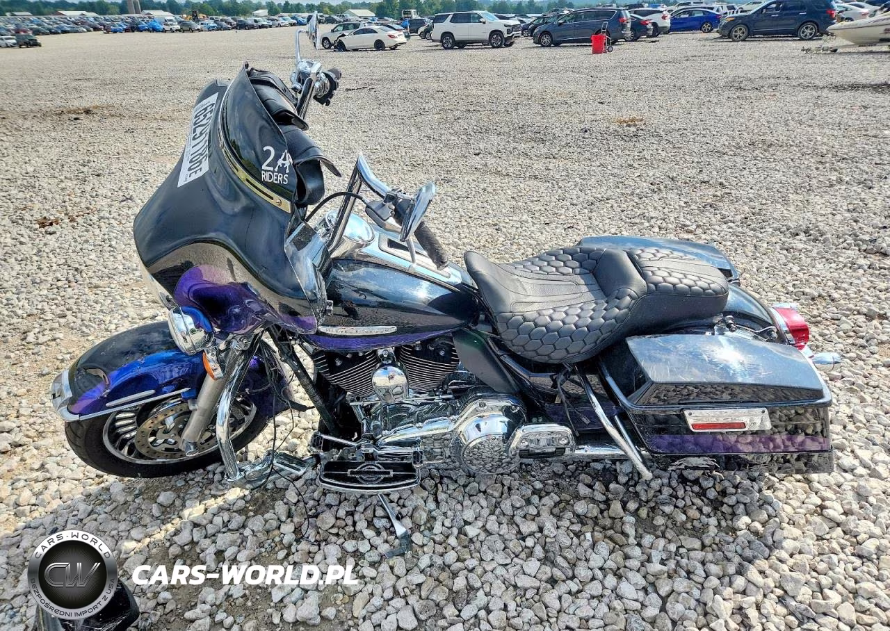 2010 Harley-Davidson Flhtk VIN:1HD1KEM14AB626153 - 3