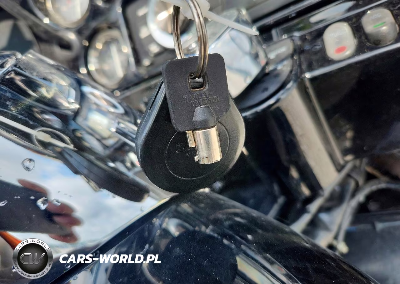 2010 Harley-Davidson Flhtk VIN:1HD1KEM14AB626153 - 8