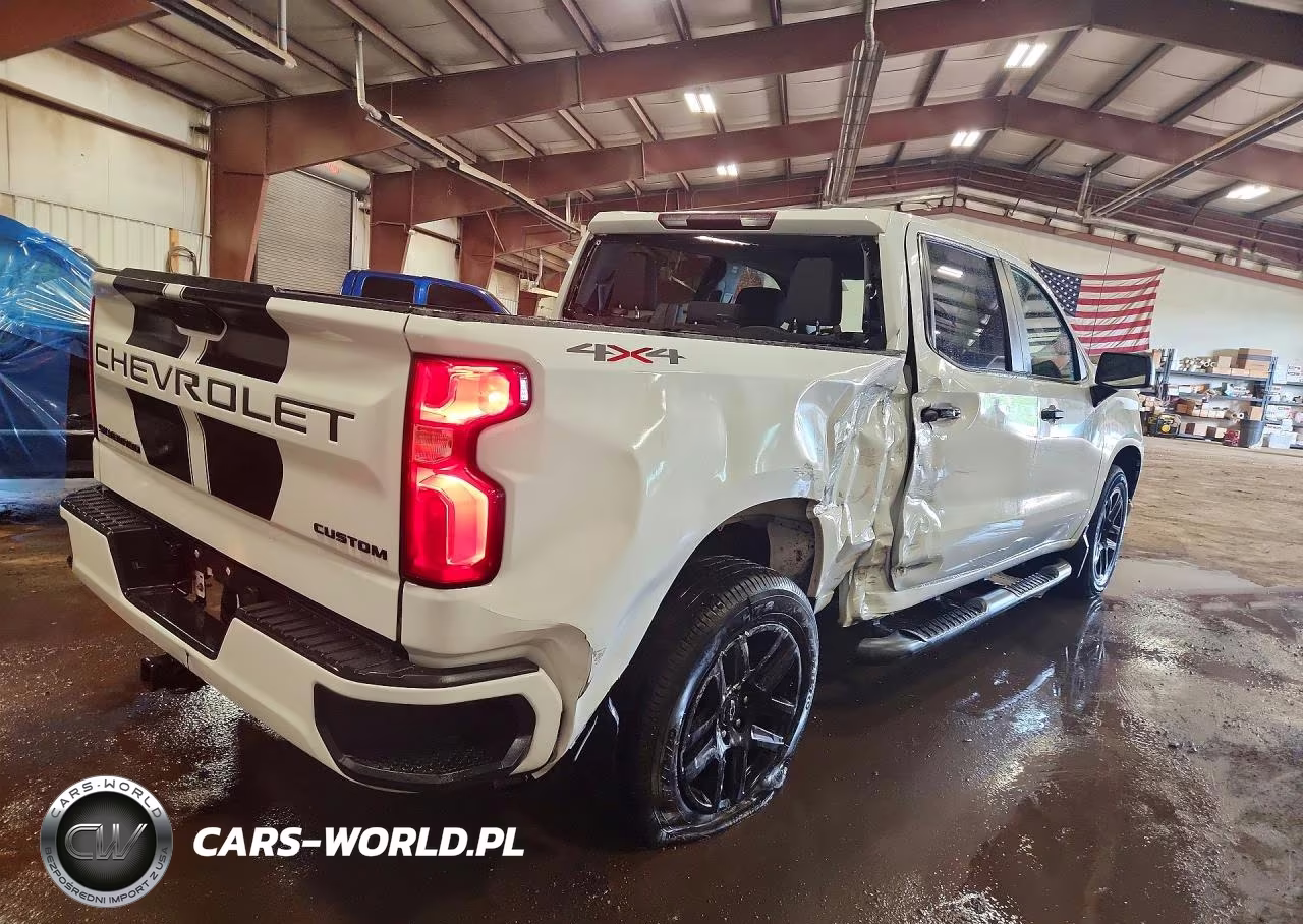 2021 Chevrolet Silverado K1500 Custom VIN:1GCPYBEK3MZ299319 - 3