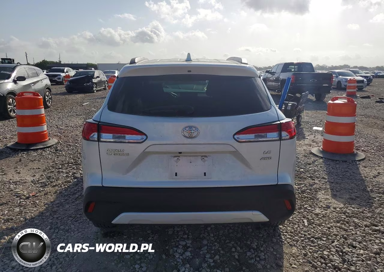 2022 Toyota Corolla Cross Le VIN:7MUBAABG9NV005620 - 6