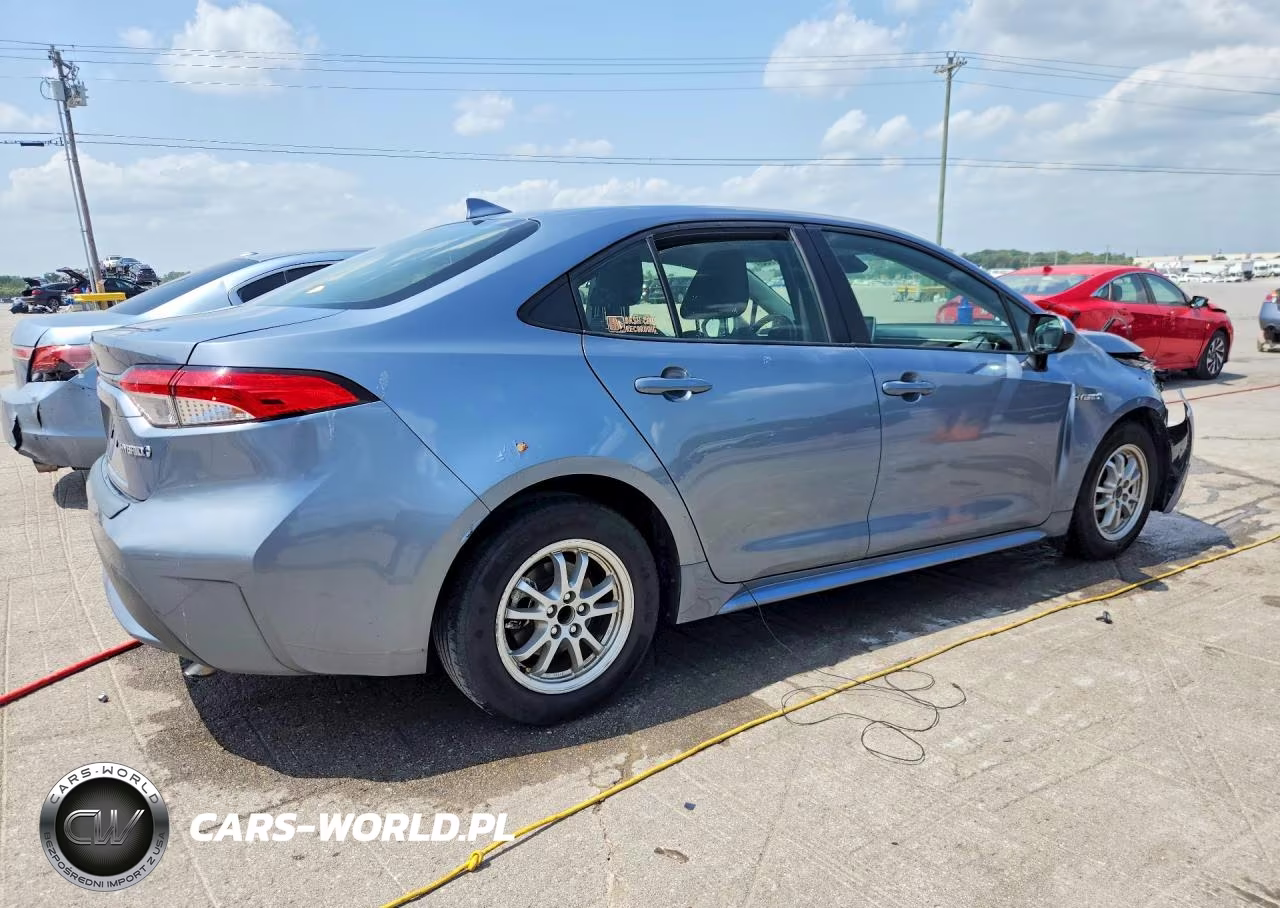 2020 Toyota Corolla Le VIN:JTDEBRBE0LJ025086 - 3