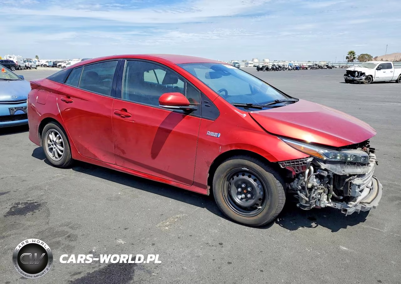 2017 Toyota Prius Prime Advanced VIN:JTDKARFP4H3064549 - 4