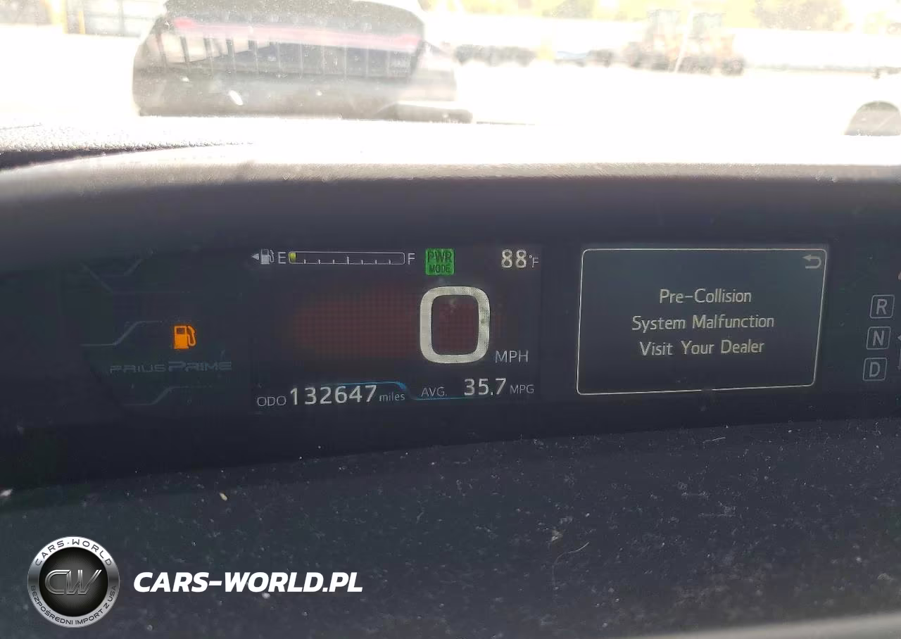 2017 Toyota Prius Prime Advanced VIN:JTDKARFP4H3064549 - 9
