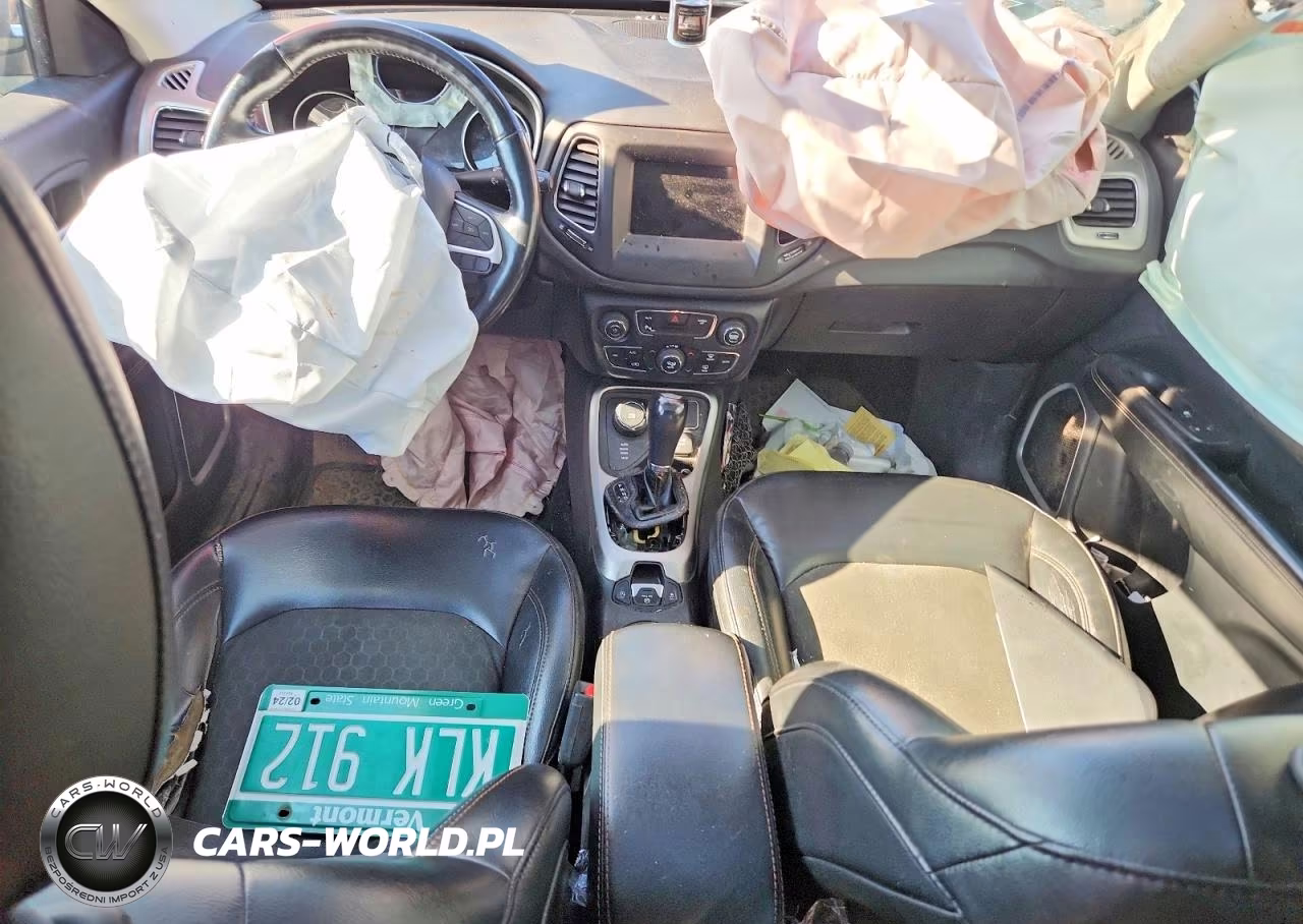 2018 Jeep Compass Latitude VIN:3C4NJDBB3JT485246 - 8