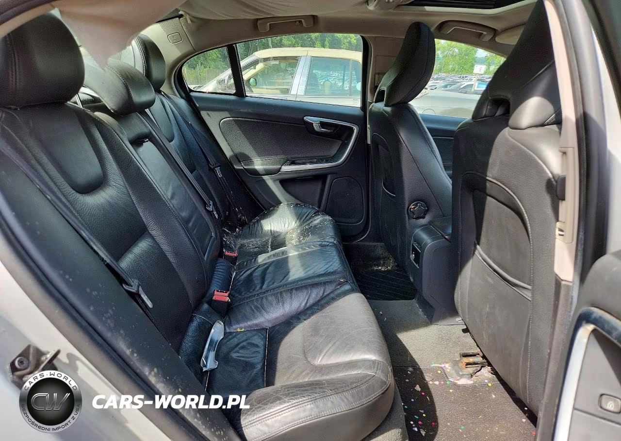 2012 Volvo S60 T5 VIN:YV1622FS8C2099887 - 10