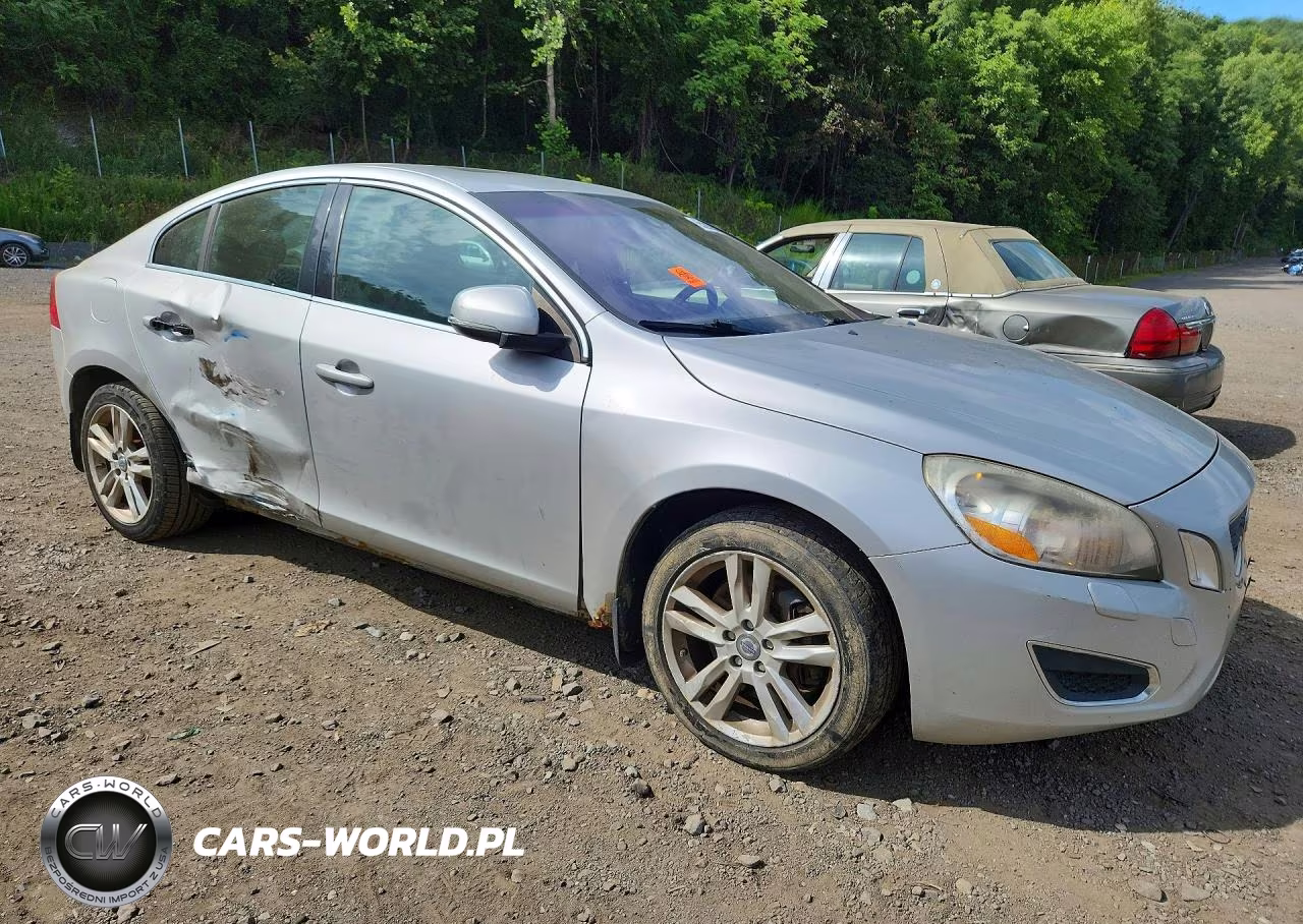 2012 Volvo S60 T5 VIN:YV1622FS8C2099887 - 4