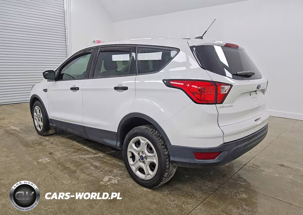 2019 Ford Escape S VIN:1FMCU0F72KUB50026 - 2