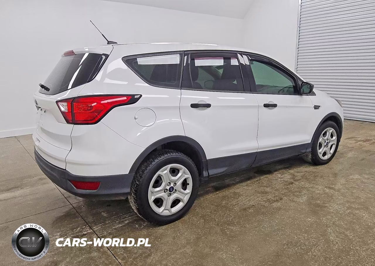 2019 Ford Escape S VIN:1FMCU0F72KUB50026 - 3
