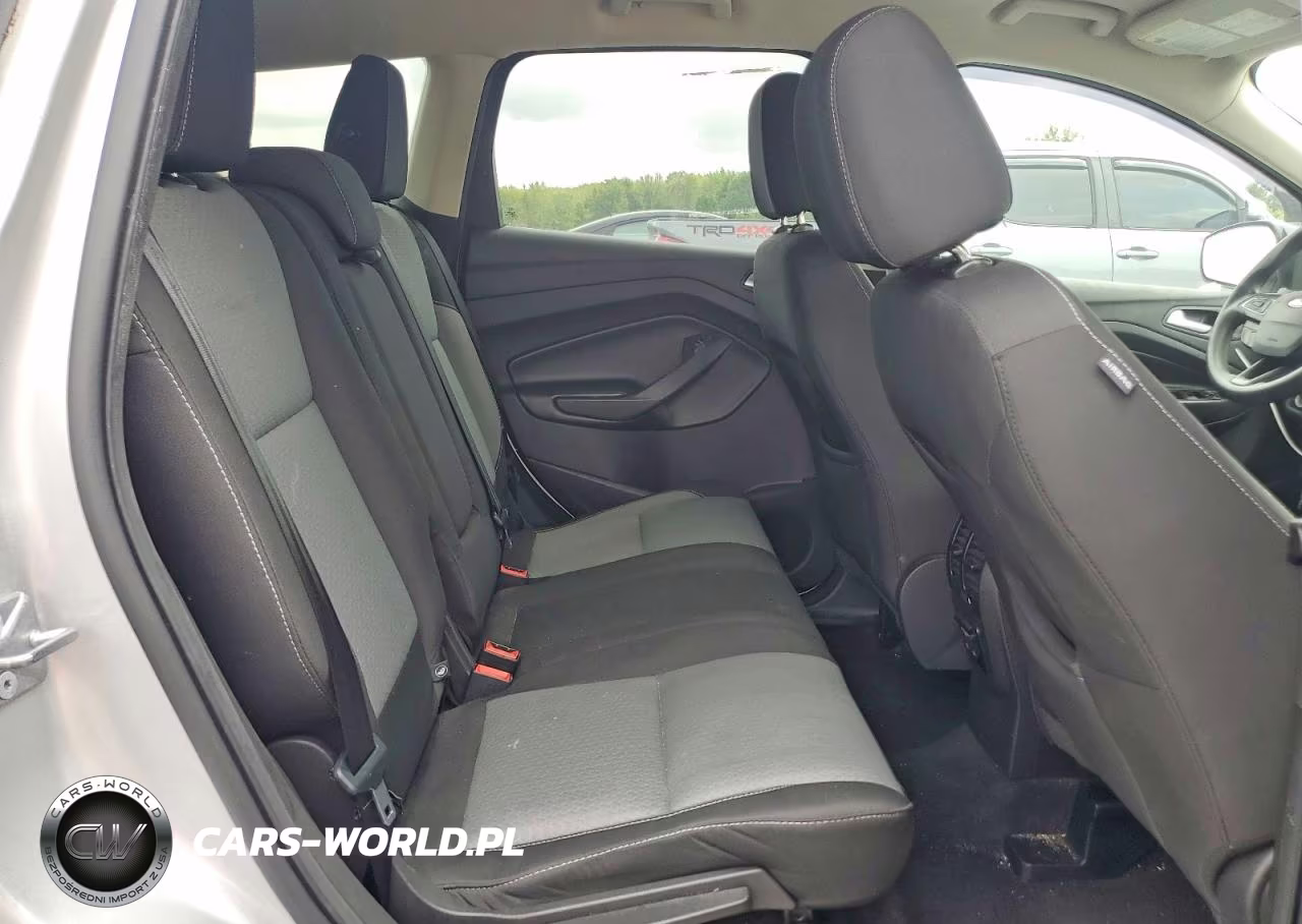 2017 Ford Escape Se VIN:1FMCU9GD1HUD06686 - 11