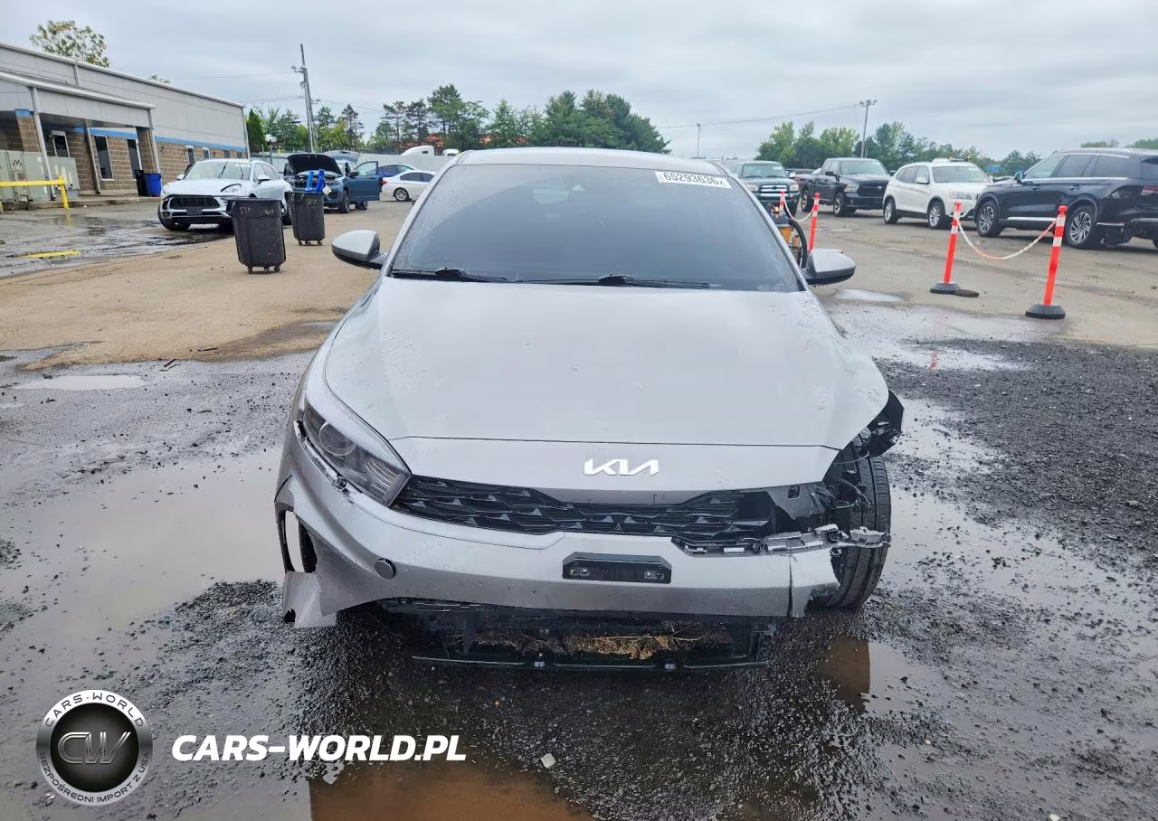 2023 Kia Forte Lxs VIN:3KPF24AD2PE595819 - 5