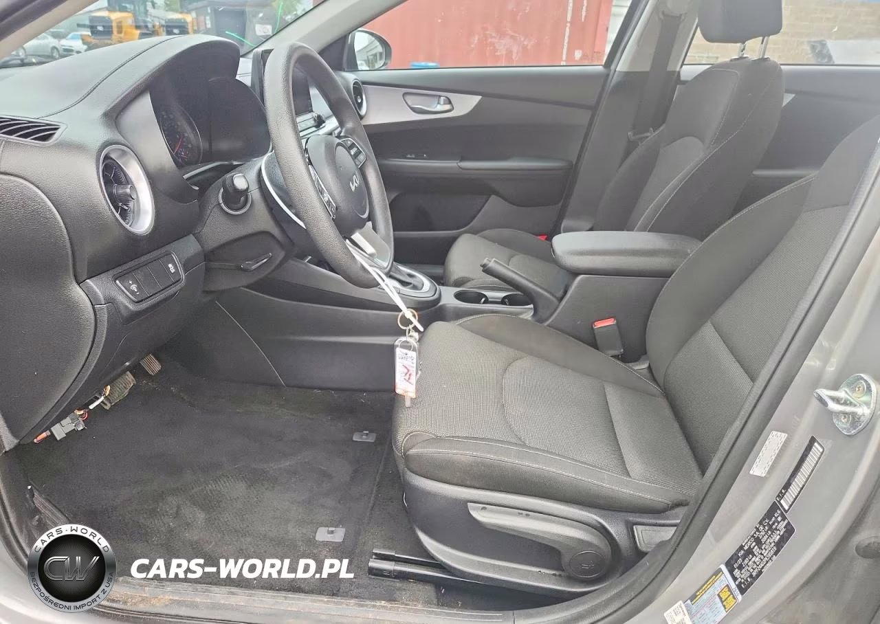 2023 Kia Forte Lxs VIN:3KPF24AD2PE595819 - 7