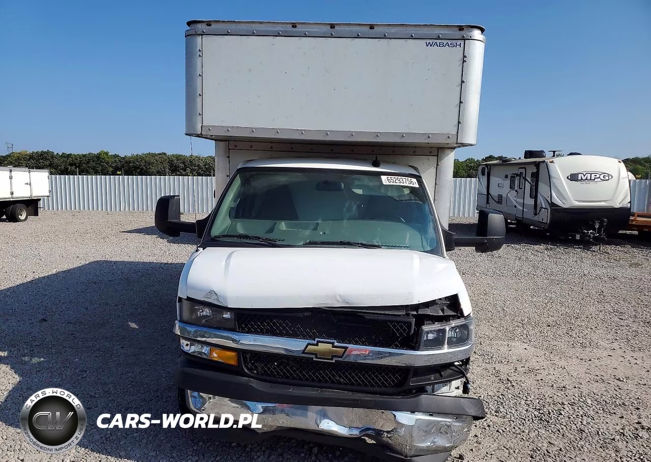 2025 Chevrolet Express Cutaway Delivery Truck VIN:1HA6GVF7XSN005389 - 5