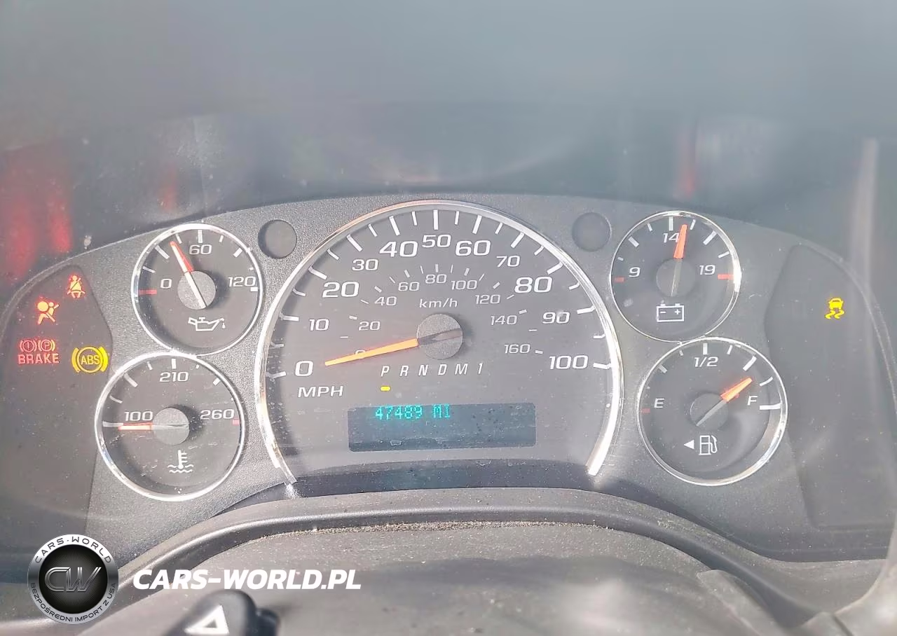 2025 Chevrolet Express Cutaway Delivery Truck VIN:1HA6GVF7XSN005389 - 9