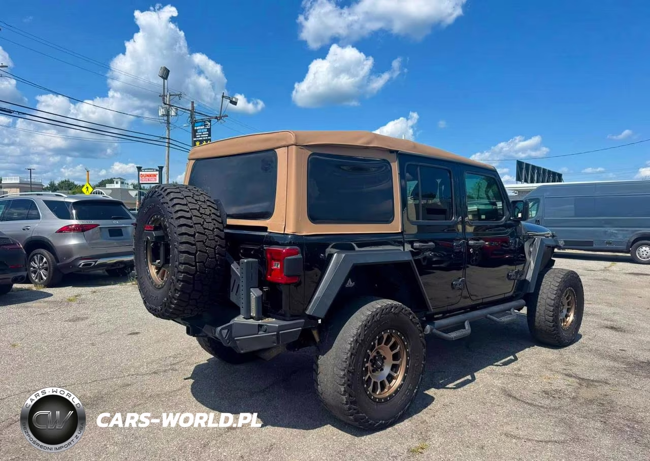 2020 Jeep Wrangler Unlimited Sport VIN:1C4HJXDN8LW146565 - 4