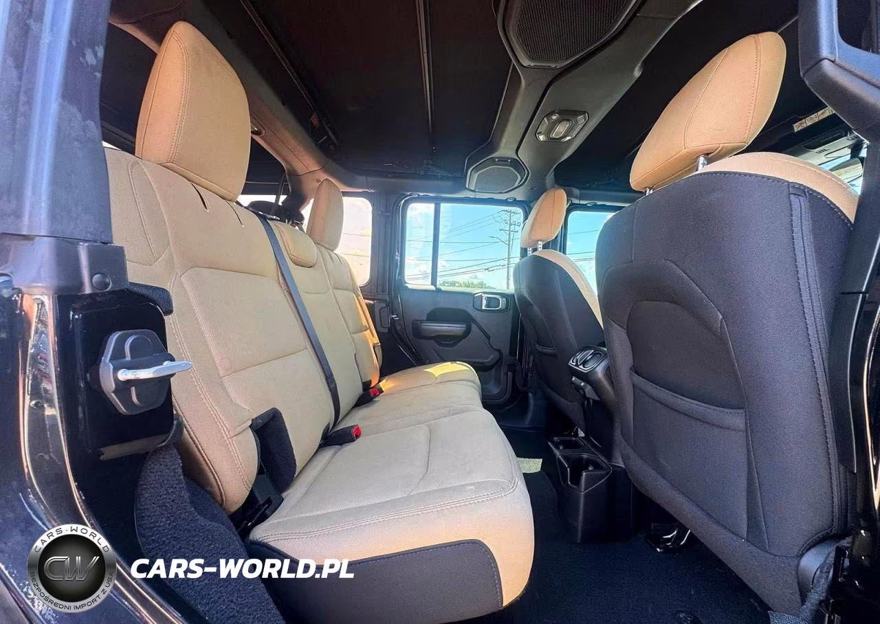 2020 Jeep Wrangler Unlimited Sport VIN:1C4HJXDN8LW146565 - 6