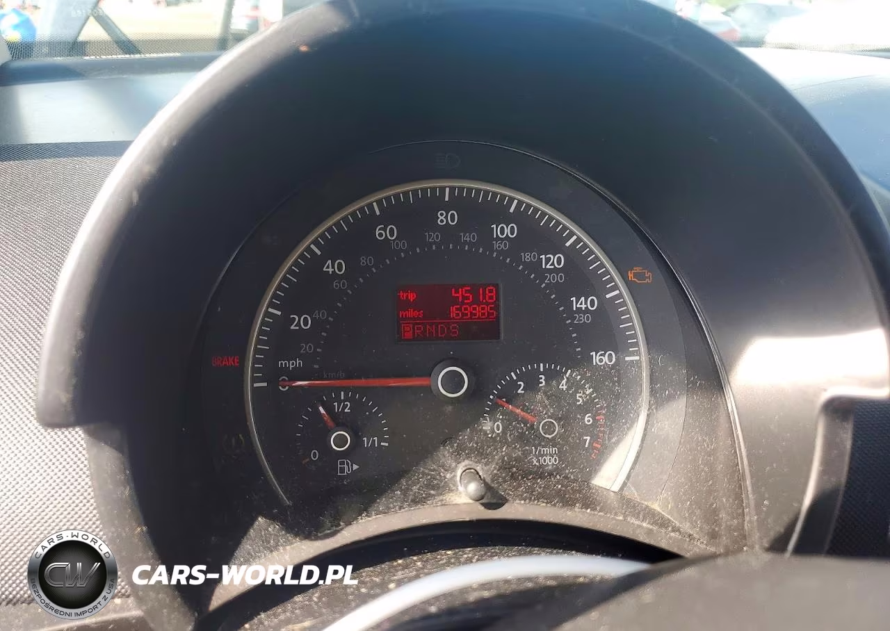 2008 Volkswagen New Beetle S VIN:3VWPW31C18M505168 - 9