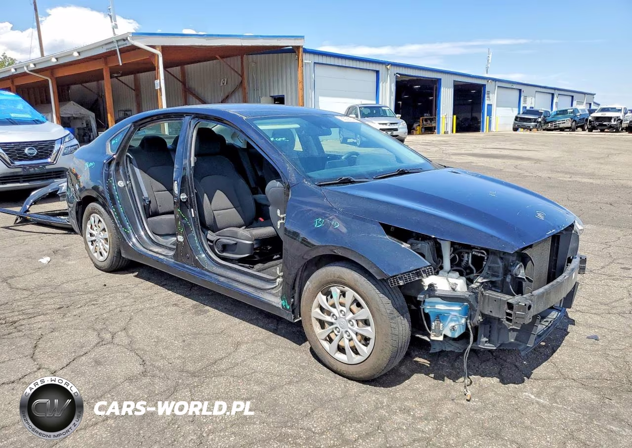 2020 Kia Forte Fe VIN:3KPF24AD8LE184354 - 4