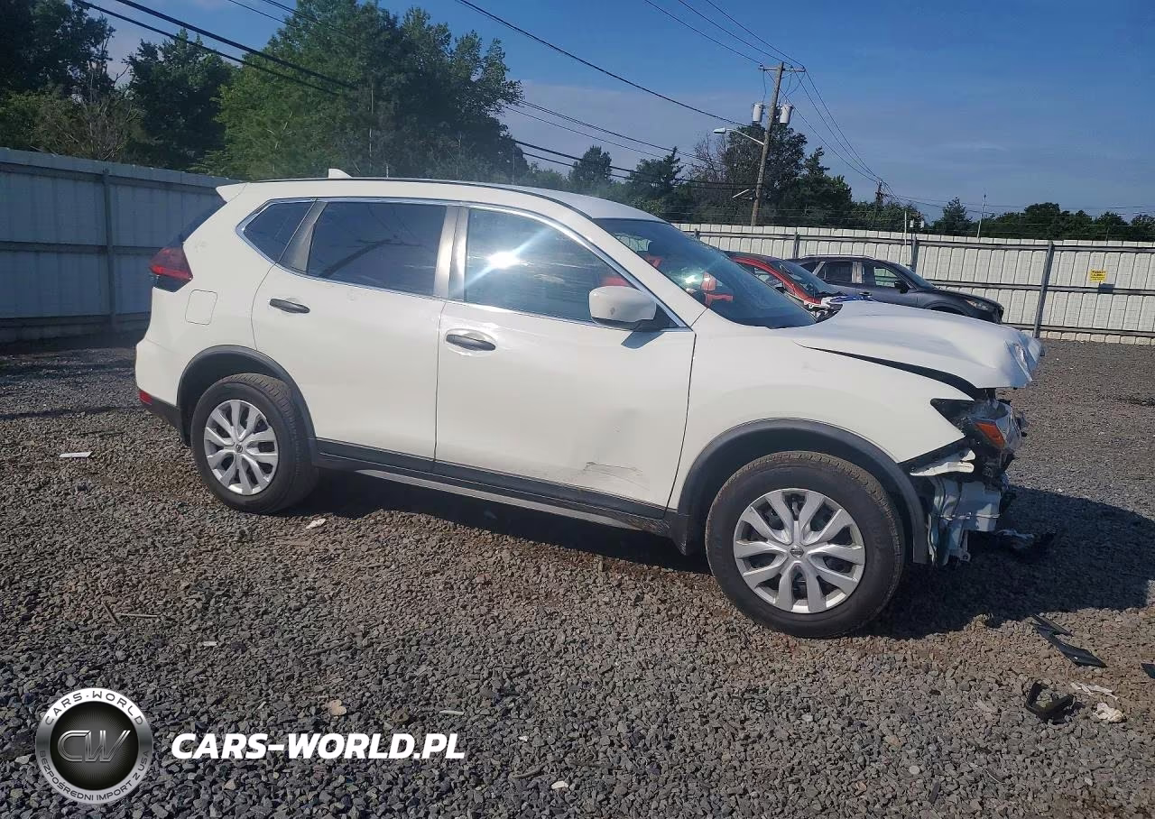 2018 Nissan Rogue S VIN:JN8AT2MV5JW314677 - 4