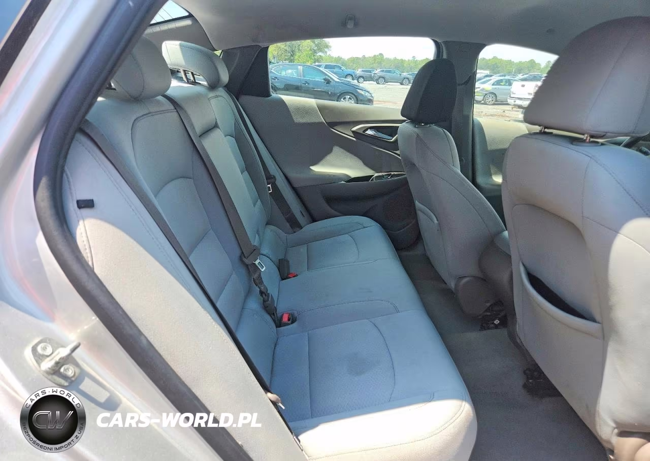2016 Chevrolet Malibu Ls VIN:1G1ZC5ST6GF268098 - 10