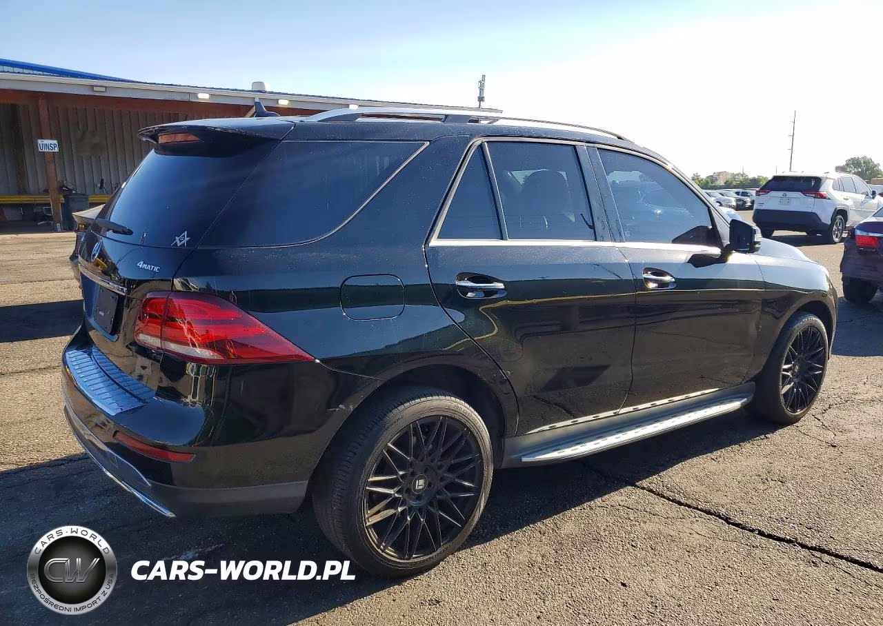2018 Mercedes-Benz Gle 350 4Matic VIN:4JGDA5HB7JB075829 - 3