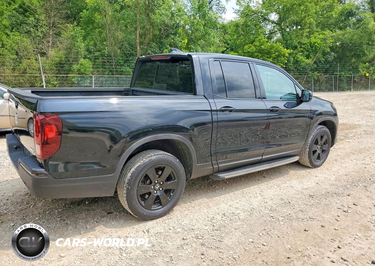 2017 Honda Ridgeline Black Edition VIN:5FPYK3F81HB002730 - 3