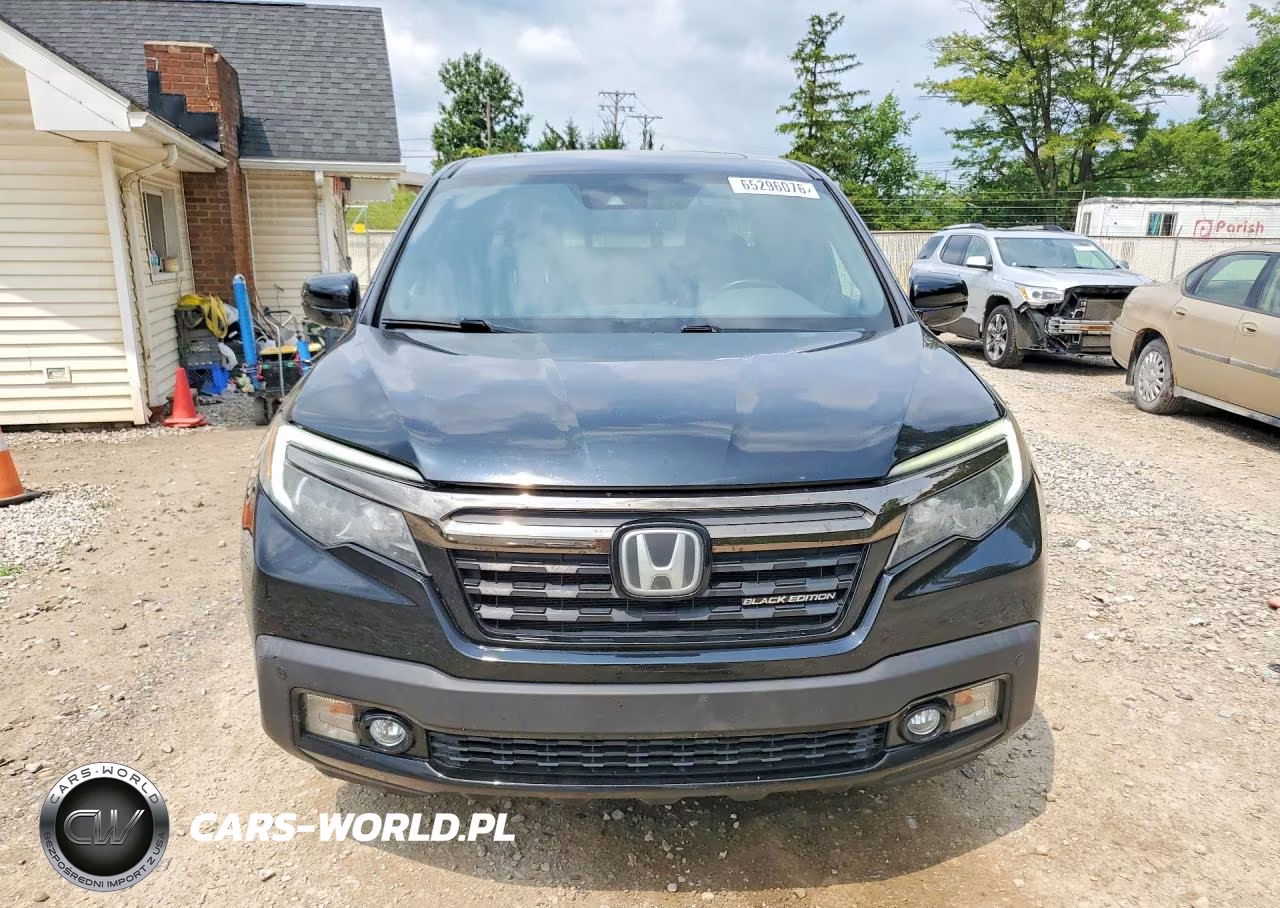 2017 Honda Ridgeline Black Edition VIN:5FPYK3F81HB002730 - 5