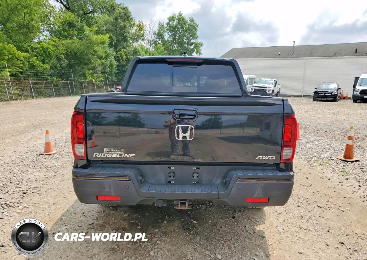 2017 Honda Ridgeline Black Edition VIN:5FPYK3F81HB002730 - 6