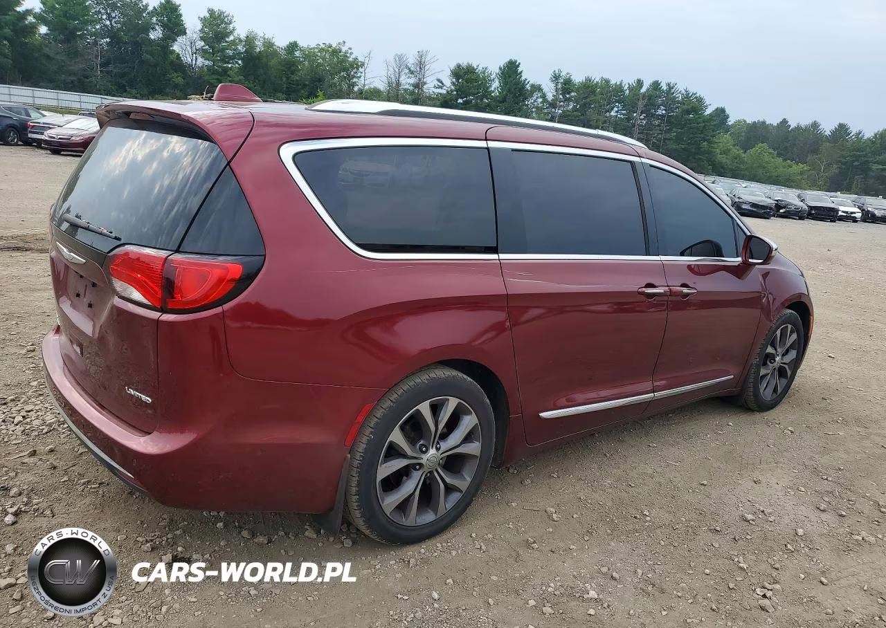 2017 Chrysler Pacifica Limited VIN:2C4RC1GG8HR533111 - 3