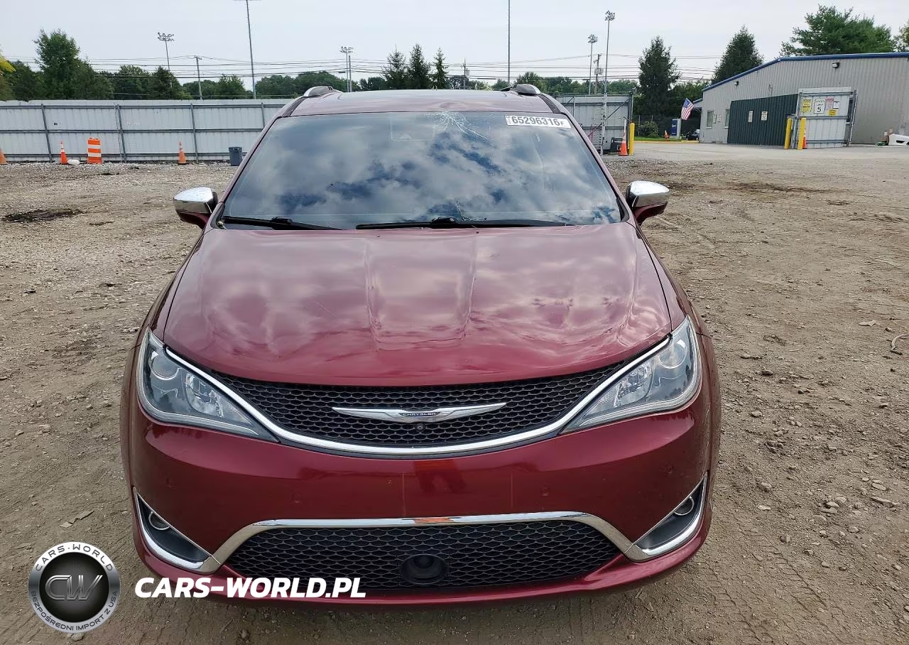 2017 Chrysler Pacifica Limited VIN:2C4RC1GG8HR533111 - 5