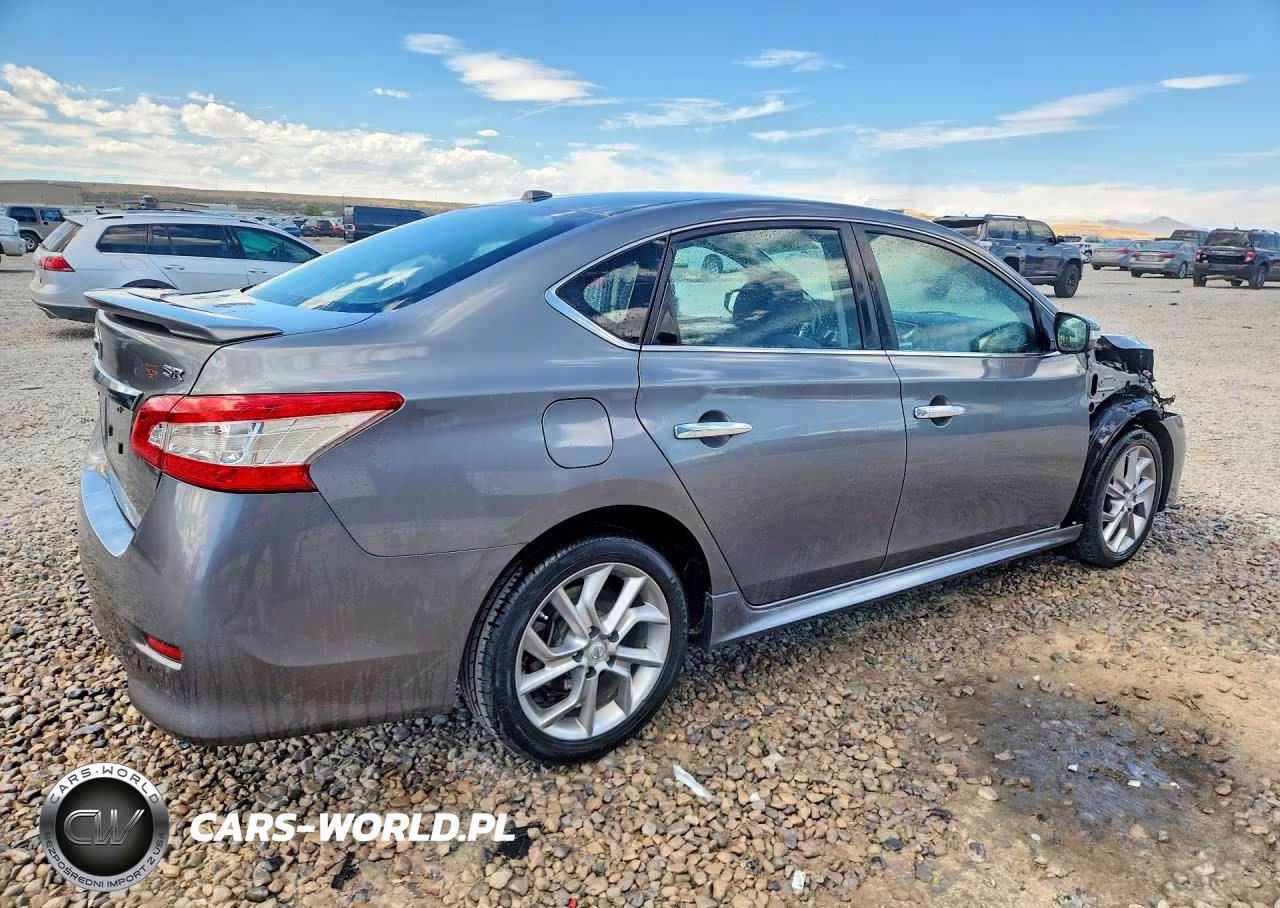 2015 Nissan Sentra Sr VIN:3N1AB7AP3FY241524 - 3