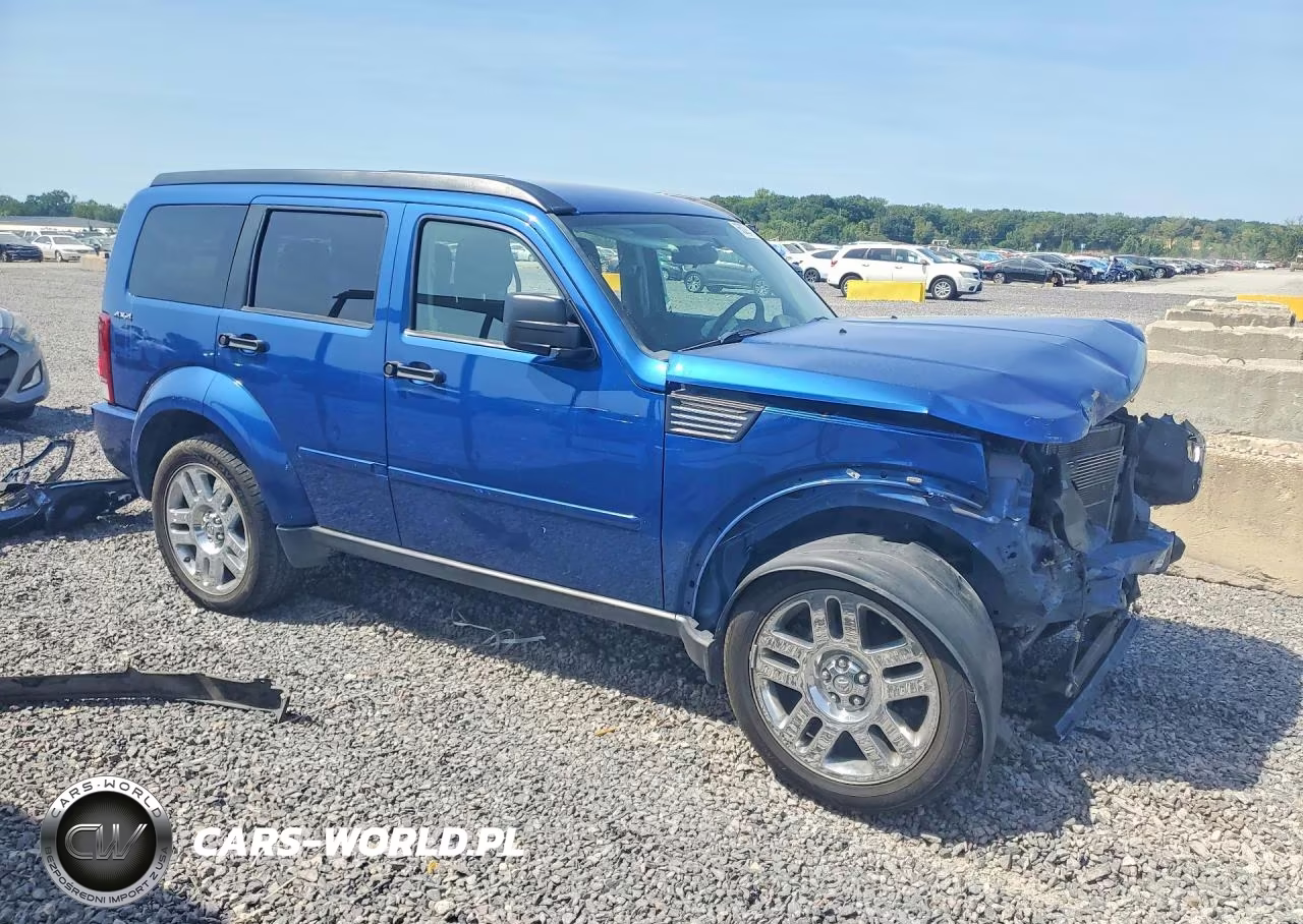 2010 Dodge Nitro Heat VIN:1D4PU4GK6AW174836 - 4