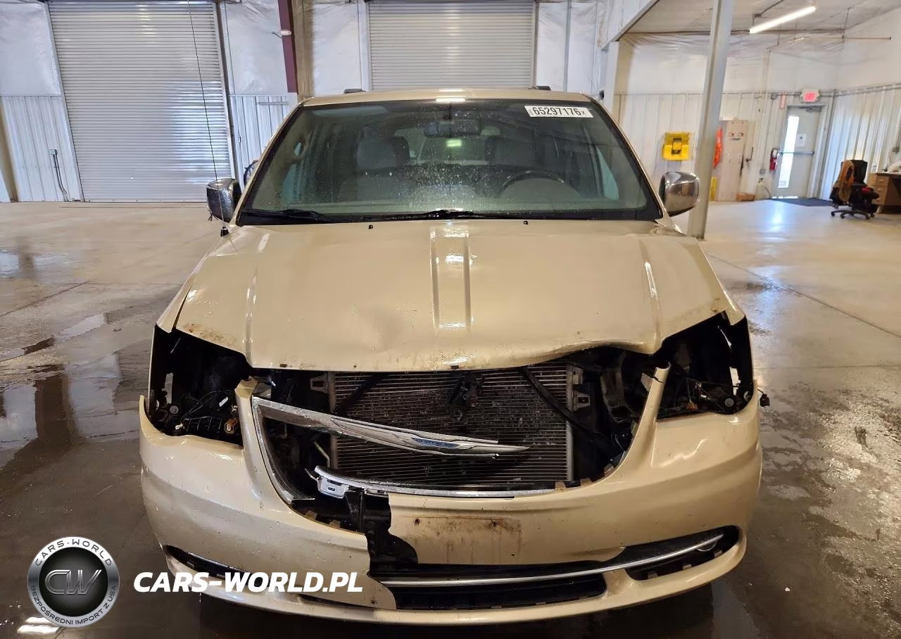 2012 Chrysler Town & Country Touring L VIN:2C4RC1CG4CR118849 - 5