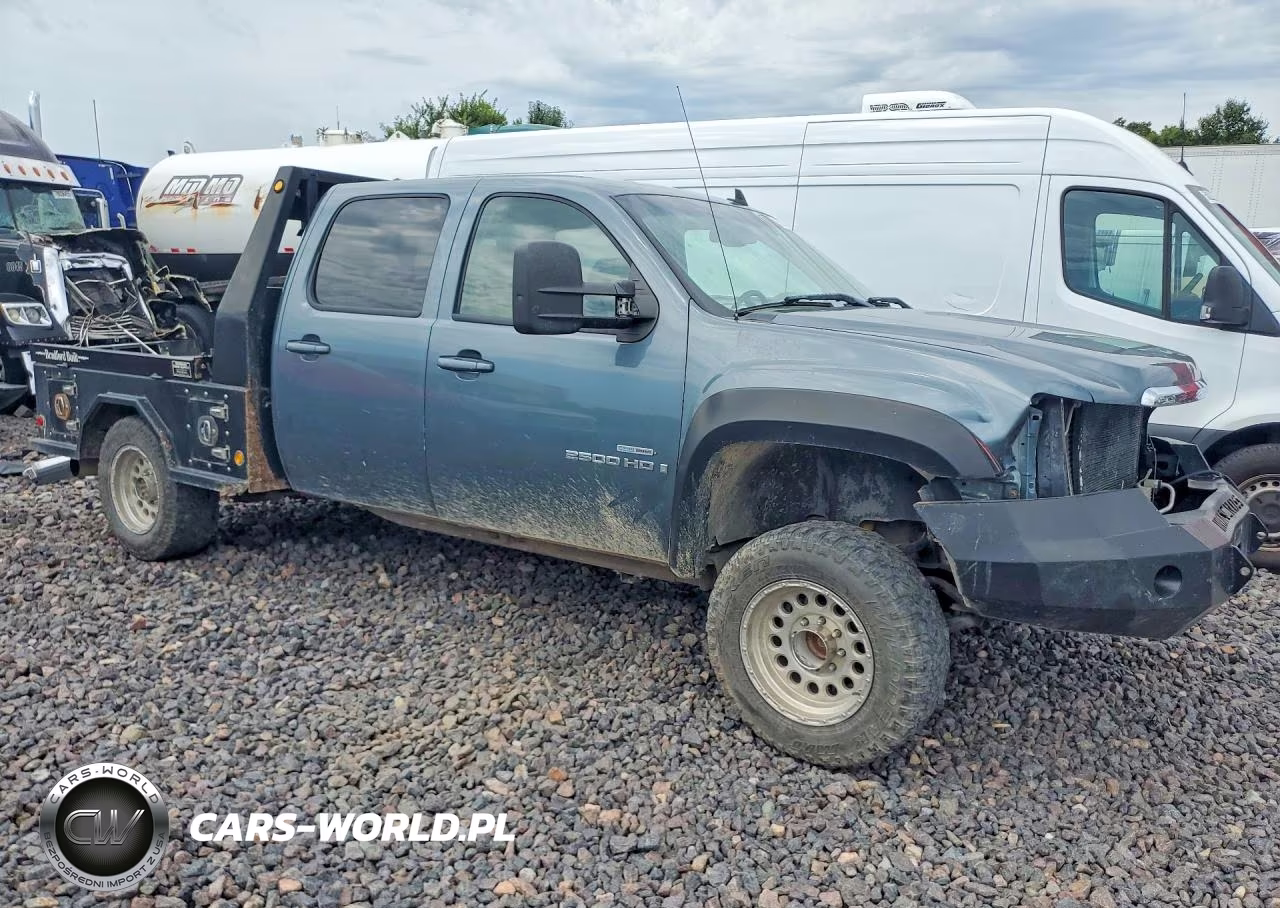 2007 GMC Sierra K2500 Heavy Duty VIN:1GTHK23627F537386 - 4