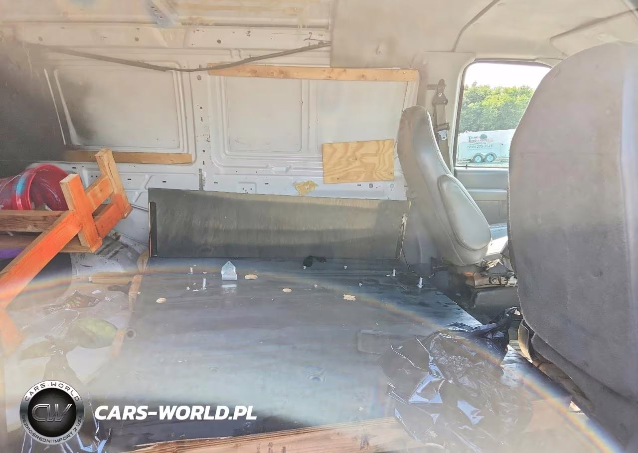 2004 Ford Econoline E150 Van VIN:1FTRE14W34HA23986 - 11