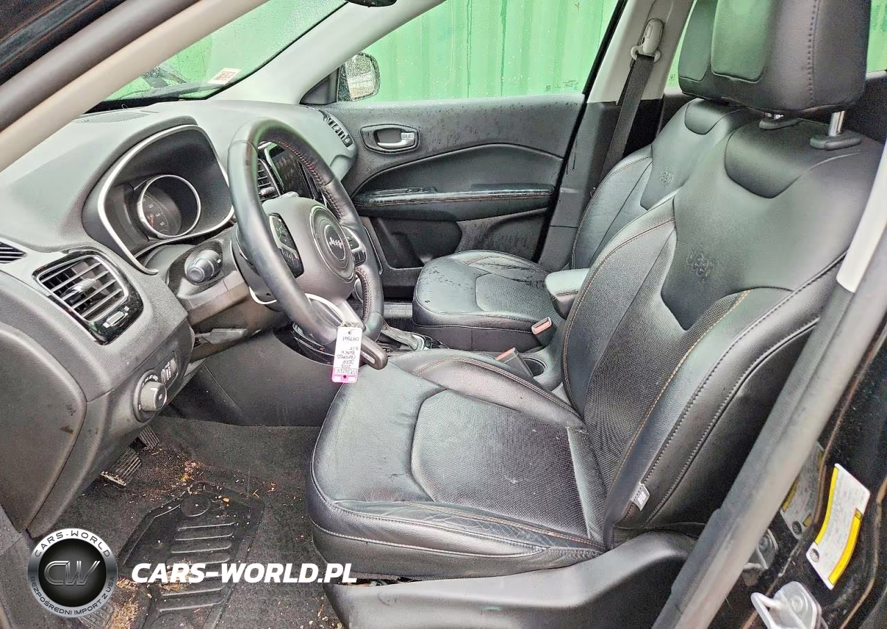 2018 Jeep Compass Limited VIN:3C4NJDCB8JT135173 - 7