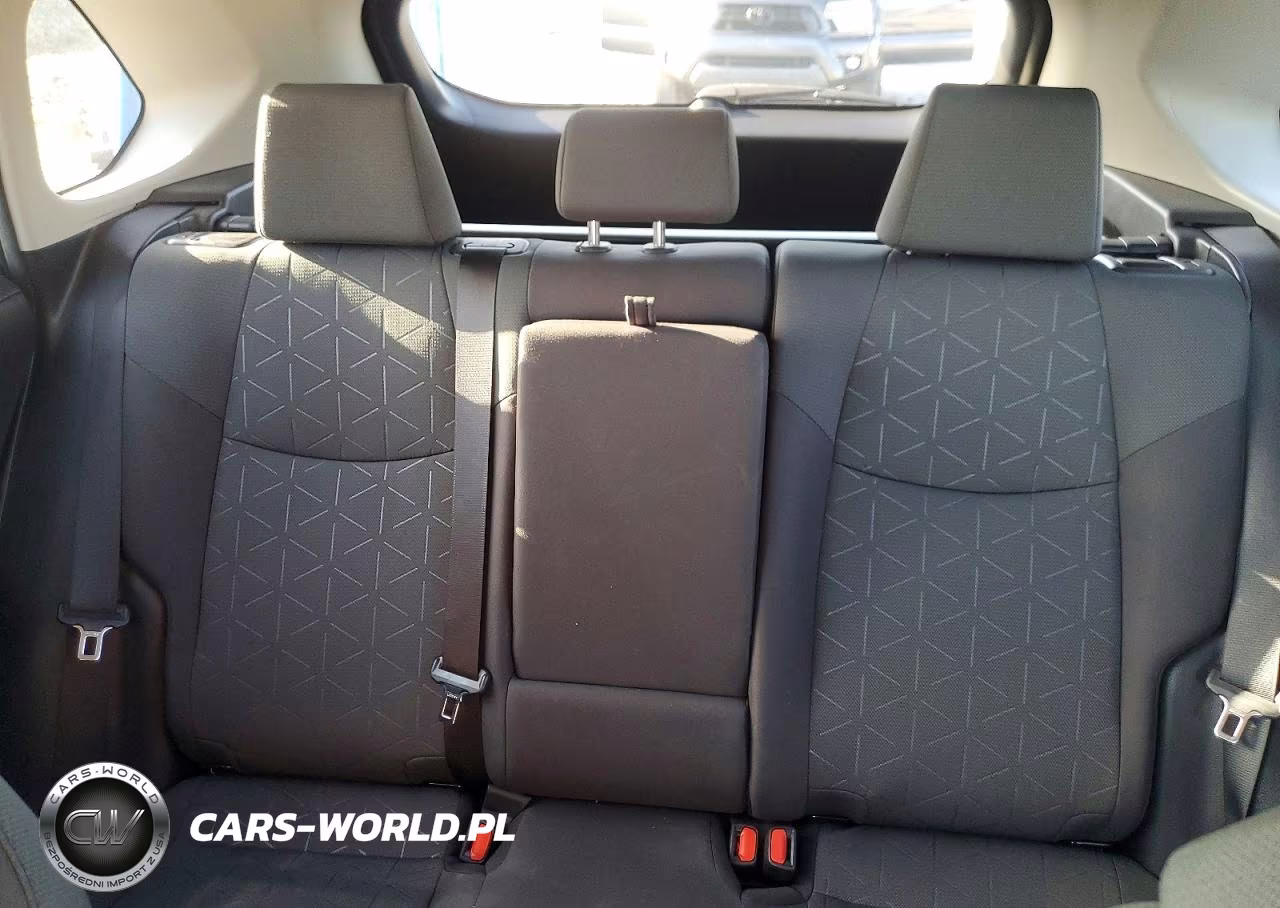 2023 Toyota Rav4 Xle VIN:2T3P1RFV1PW353064 - 10
