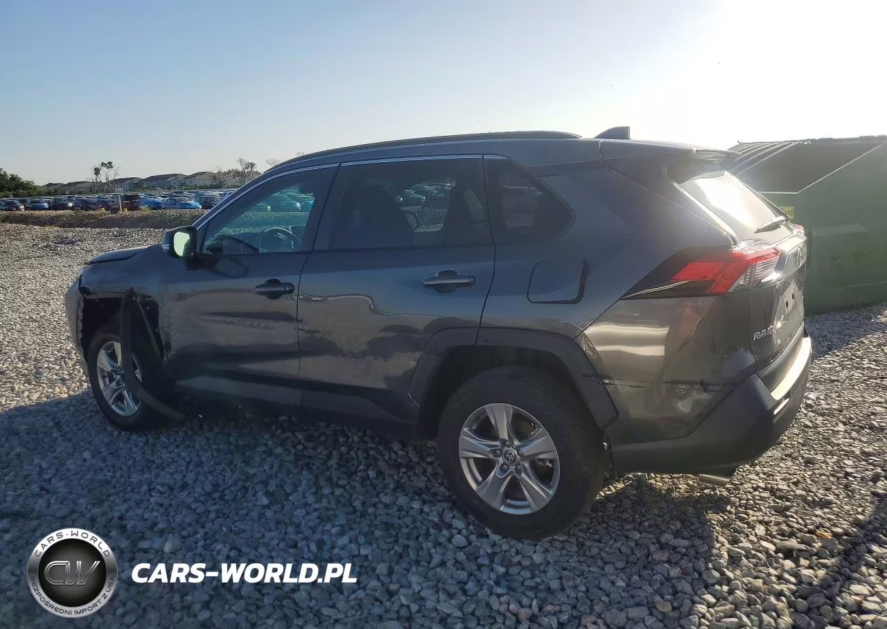 2023 Toyota Rav4 Xle VIN:2T3P1RFV1PW353064 - 2
