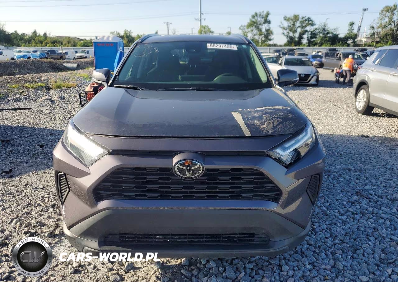 2023 Toyota Rav4 Xle VIN:2T3P1RFV1PW353064 - 5